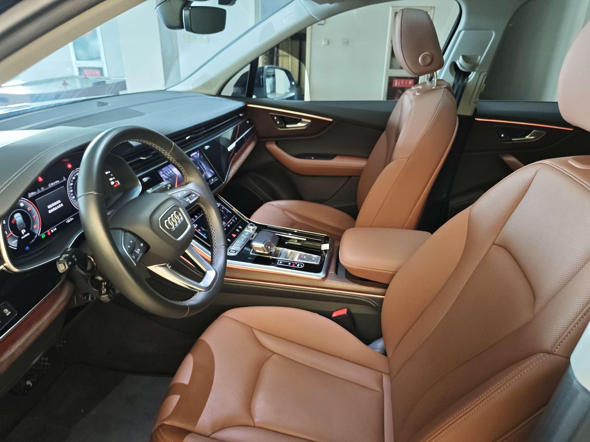 Audi Q7 2025 thumb 5