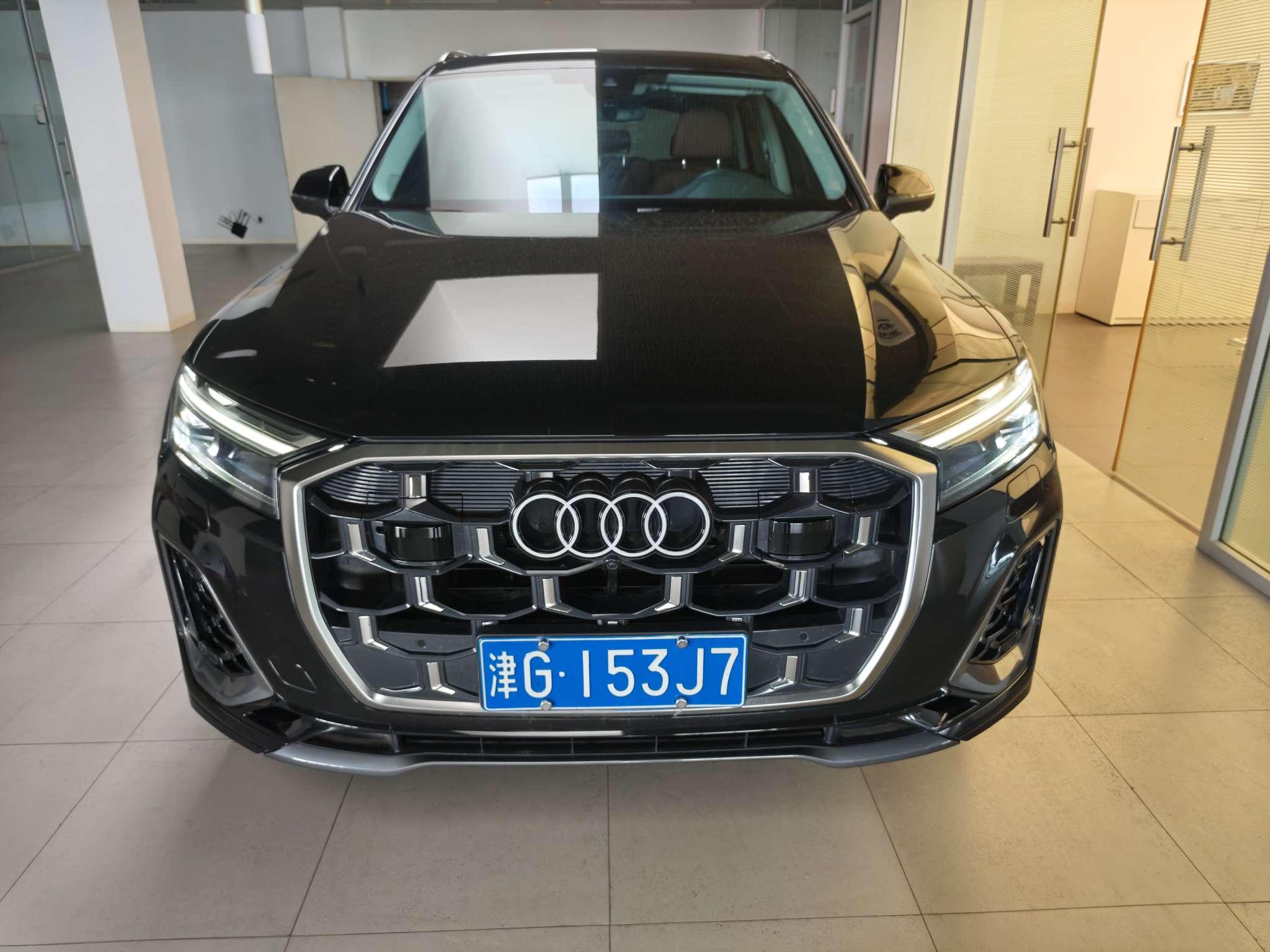 Audi Q7 2025 thumb 9