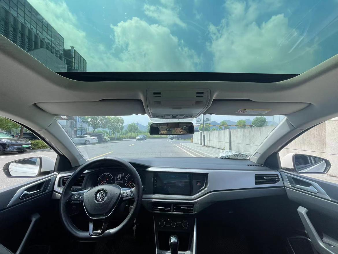 Volkswagen Polo 2019 thumb 9