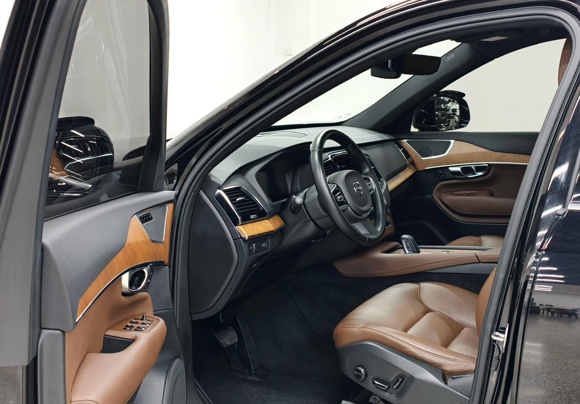 Volvo XC90 2021 thumb 8