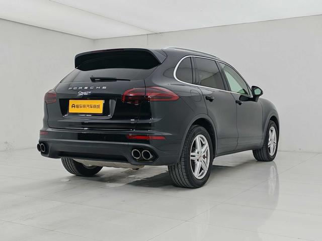 Porsche Cayenne 2015 thumb 5