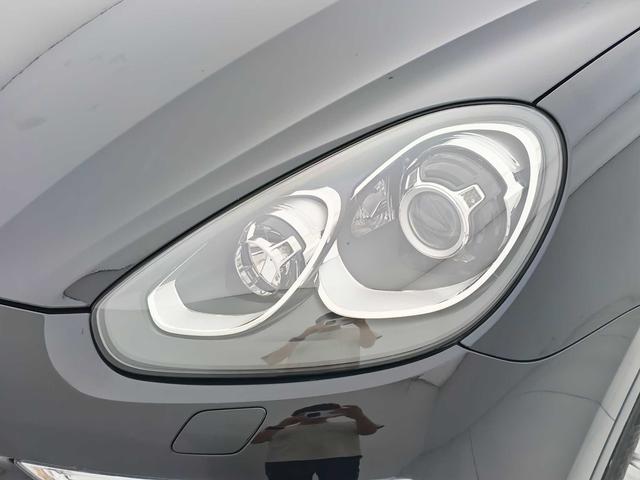 Porsche Cayenne 2015 thumb 10
