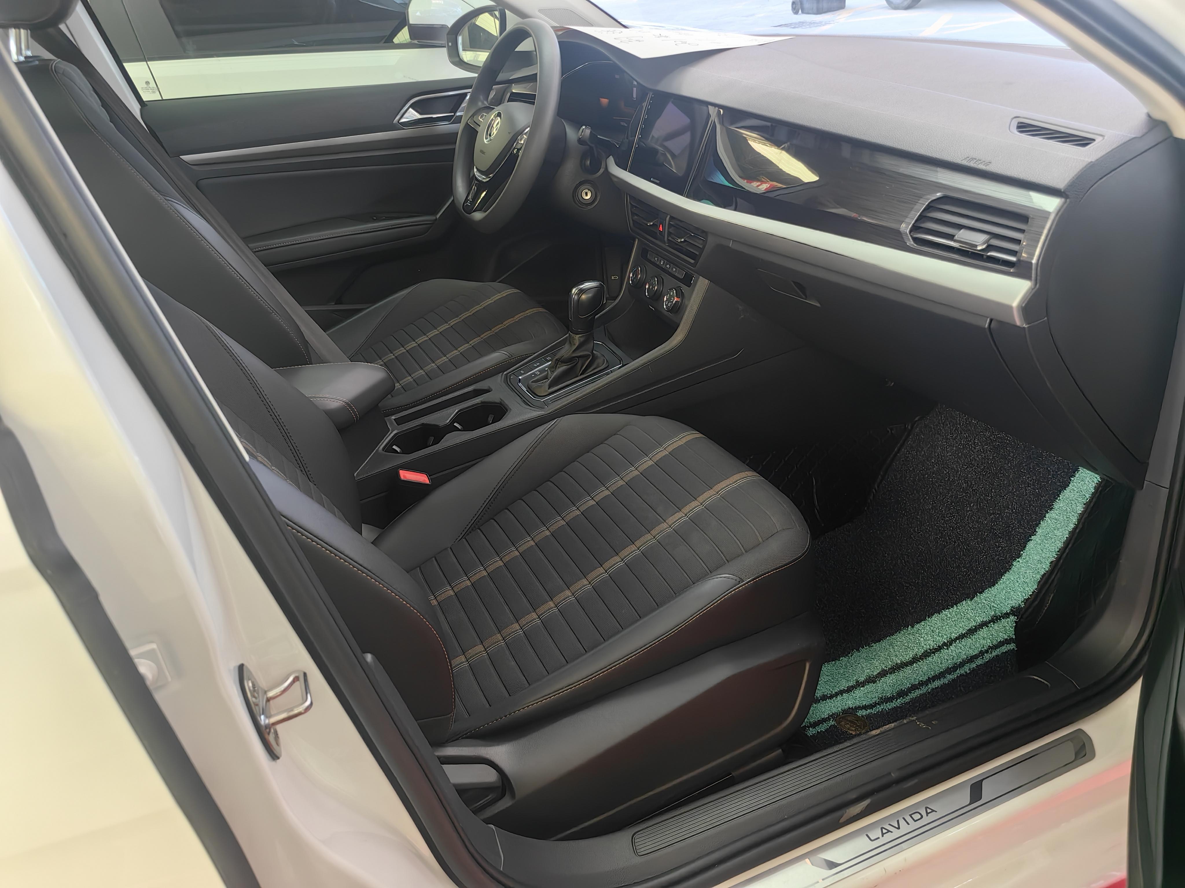Volkswagen Lavida XR 2021 thumb 3