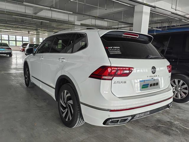 Volkswagen Tiguan 2024 thumb 2