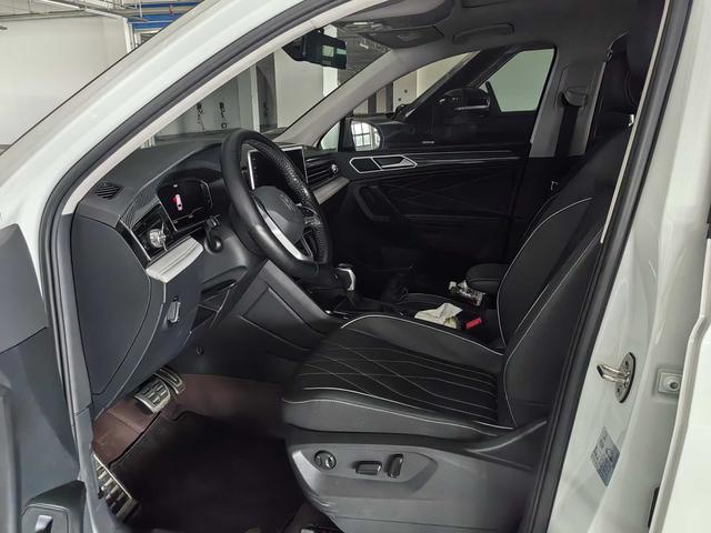 Volkswagen Tiguan 2024 thumb 6