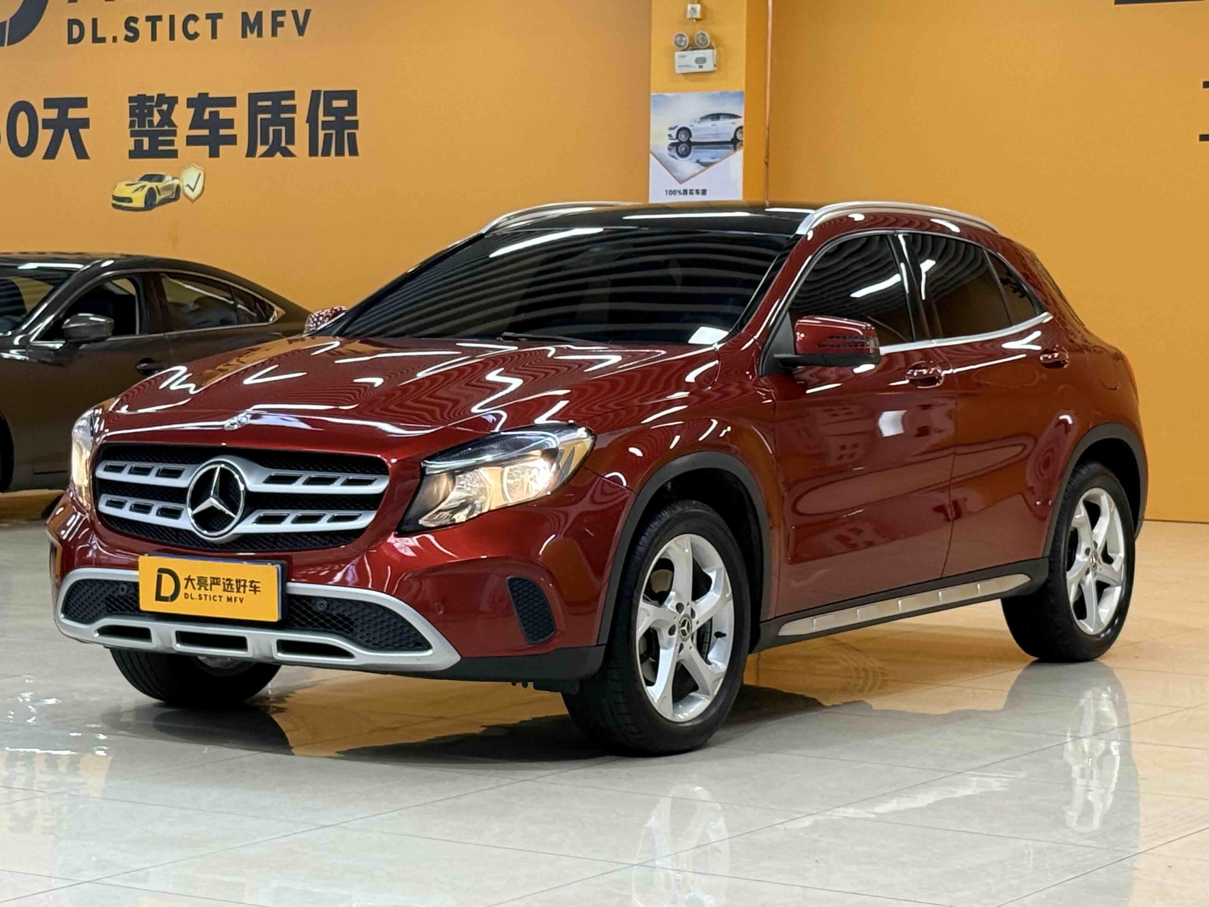 Mercedes-Benz GLA 2018 thumb 9