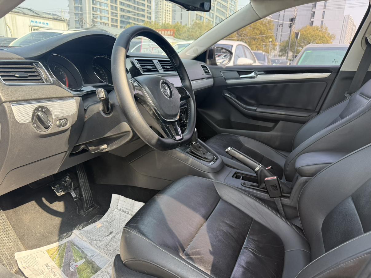 Volkswagen Sagitar 2016 thumb 5
