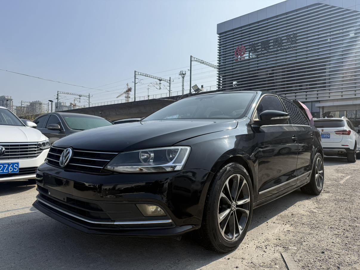 Volkswagen Sagitar 2016 thumb 8