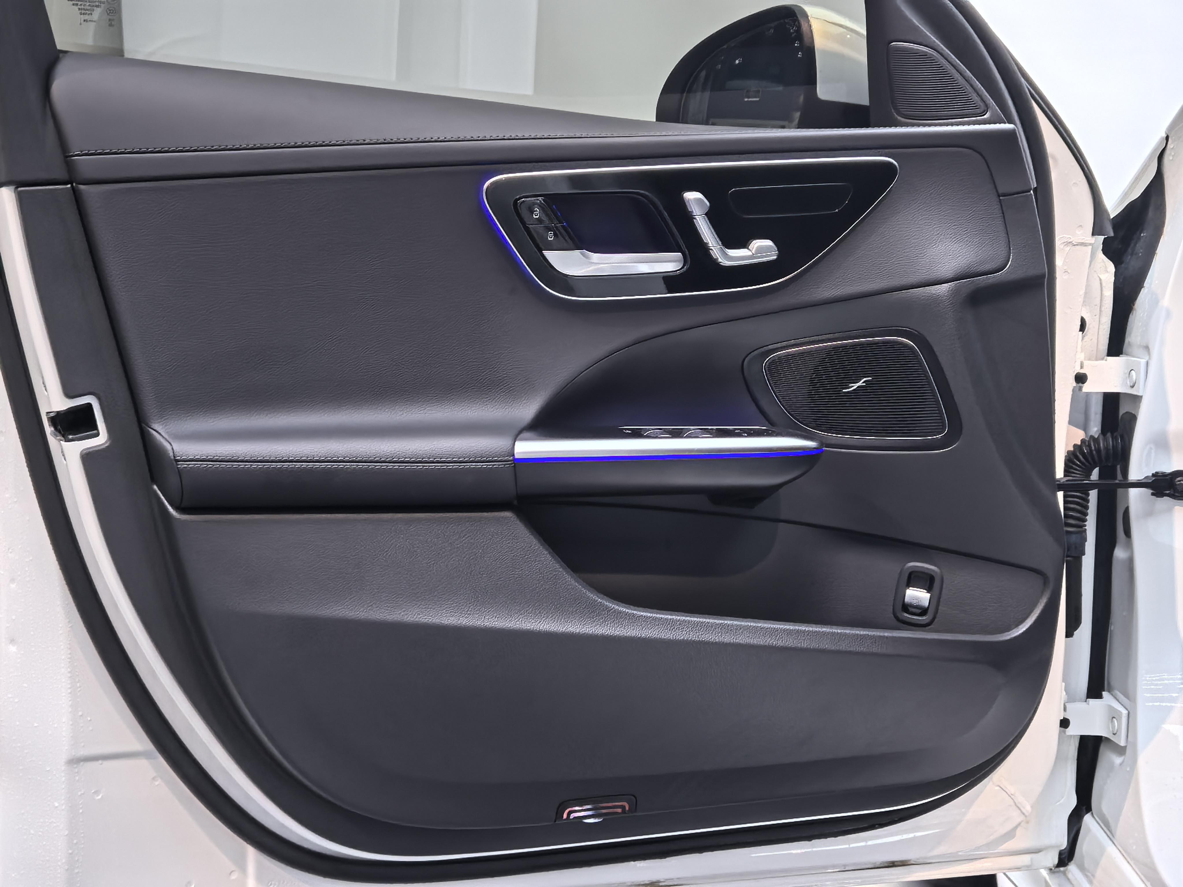 Mercedes-Benz C-Класс 2024 thumb 8