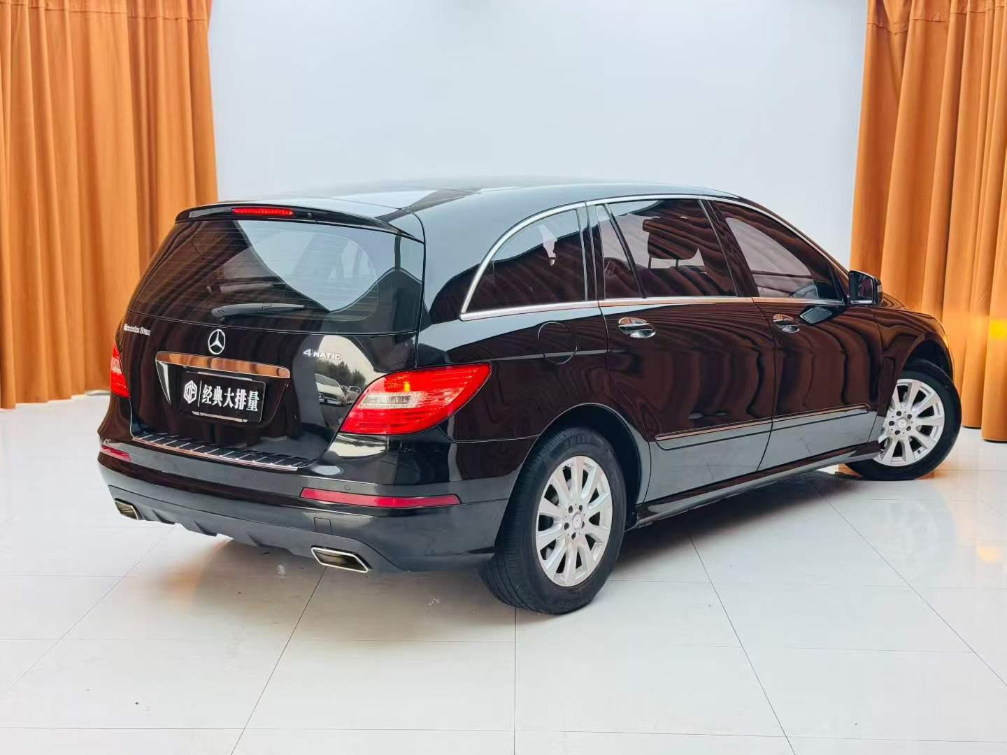 Mercedes-Benz R-Класс 2011 thumb 4