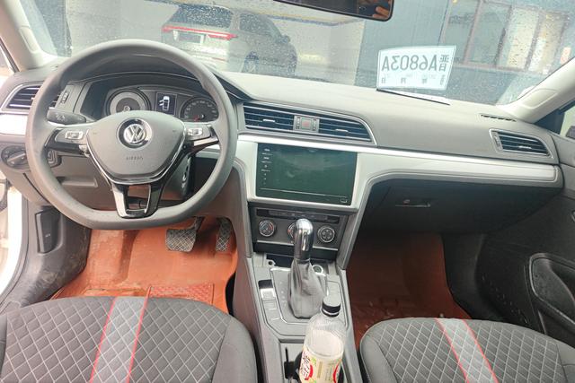 Volkswagen Lamando 2021 thumb 10