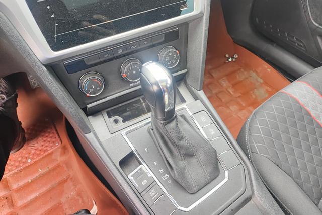 Volkswagen Lamando 2021 thumb 12