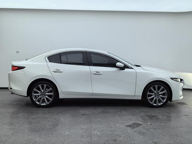 Mazda 3 2023 thumb 6