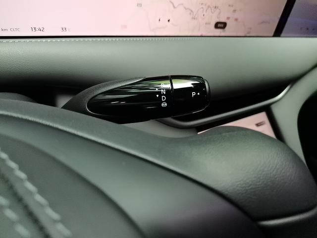 IM Motors (Zhiji) LS6 2023 thumb 5