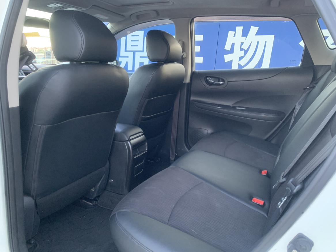 Nissan Tiida 2014 thumb 7
