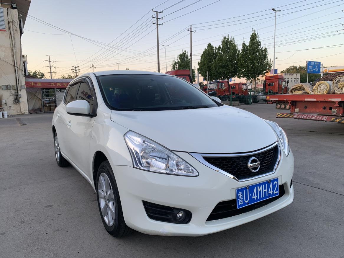 Nissan Tiida 2014 thumb 10