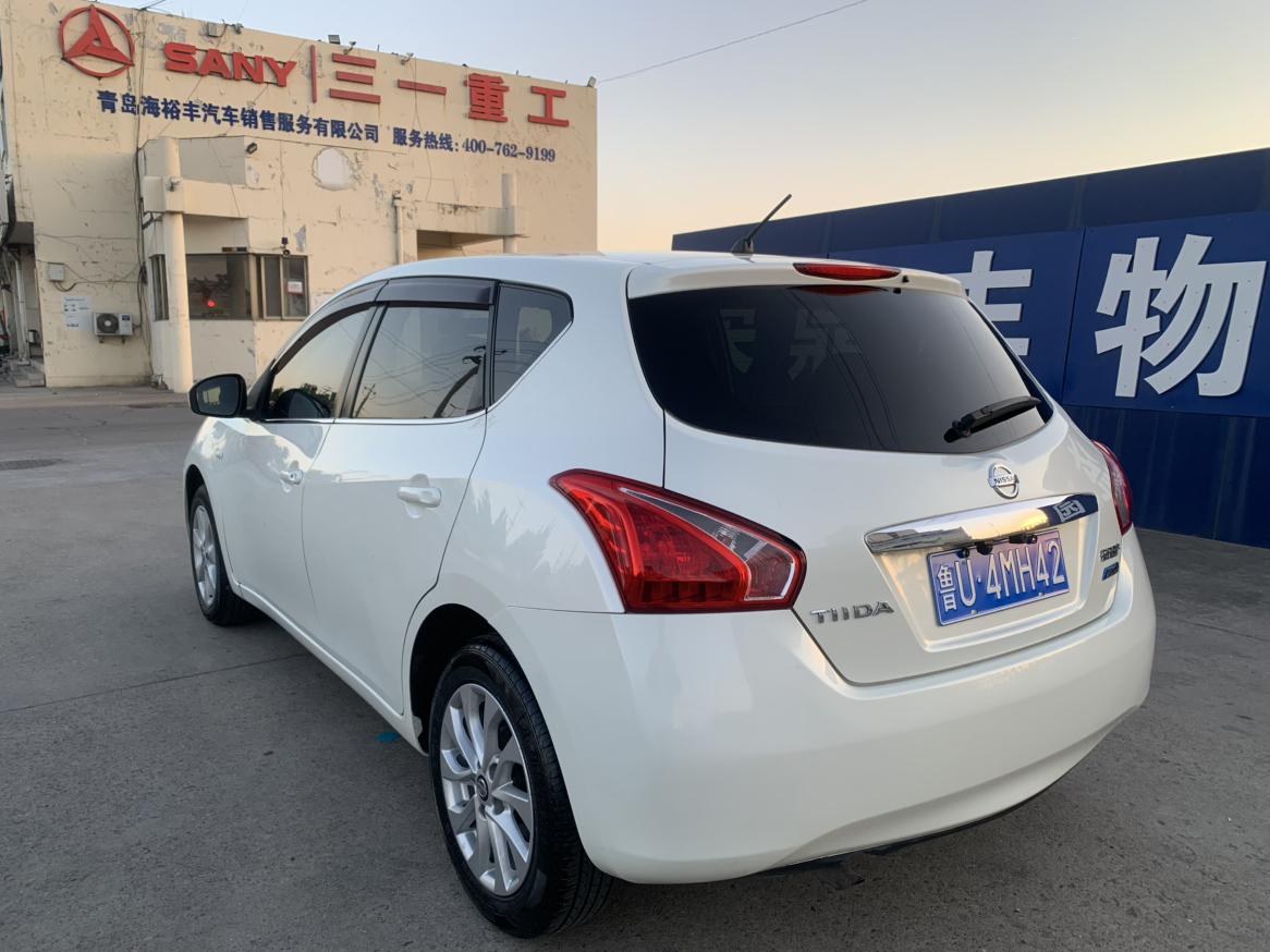 Nissan Tiida 2014 thumb 11