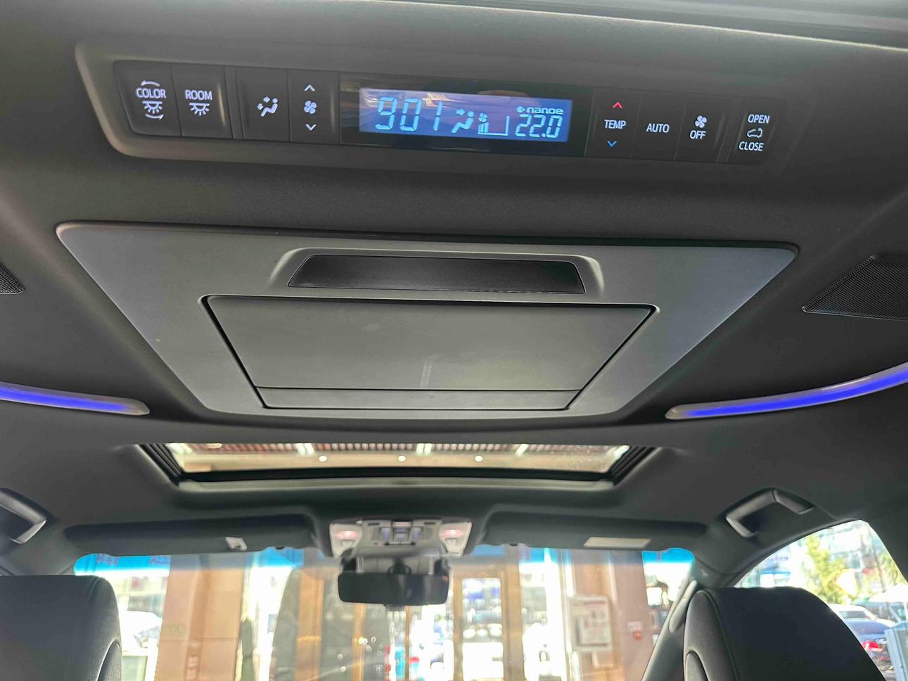 Toyota Vellfire 2023 thumb 4