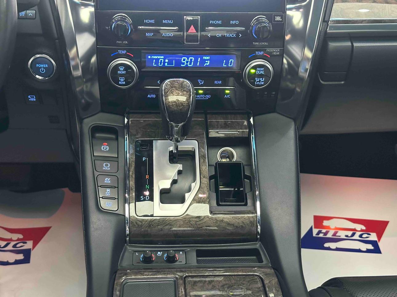 Toyota Vellfire 2023 thumb 7