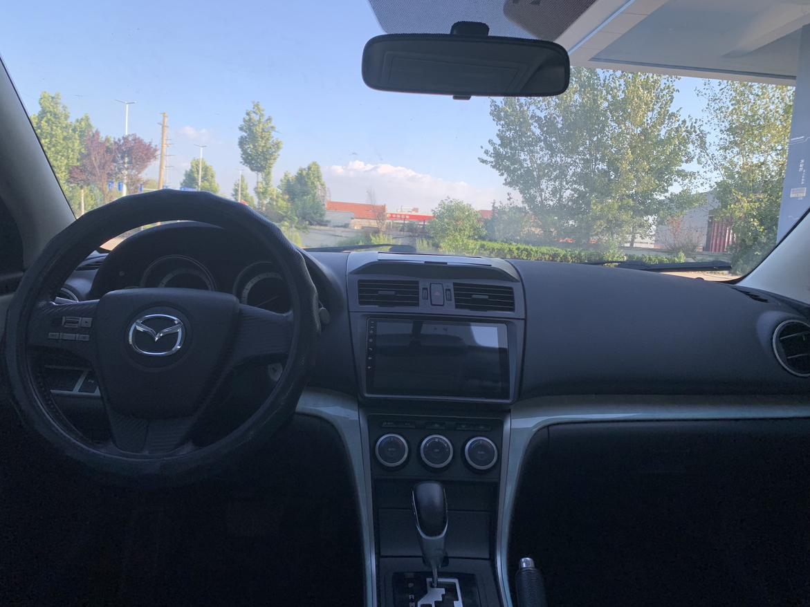 Mazda 3 2010 thumb 5