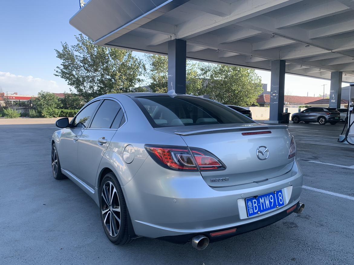 Mazda 3 2010 thumb 10