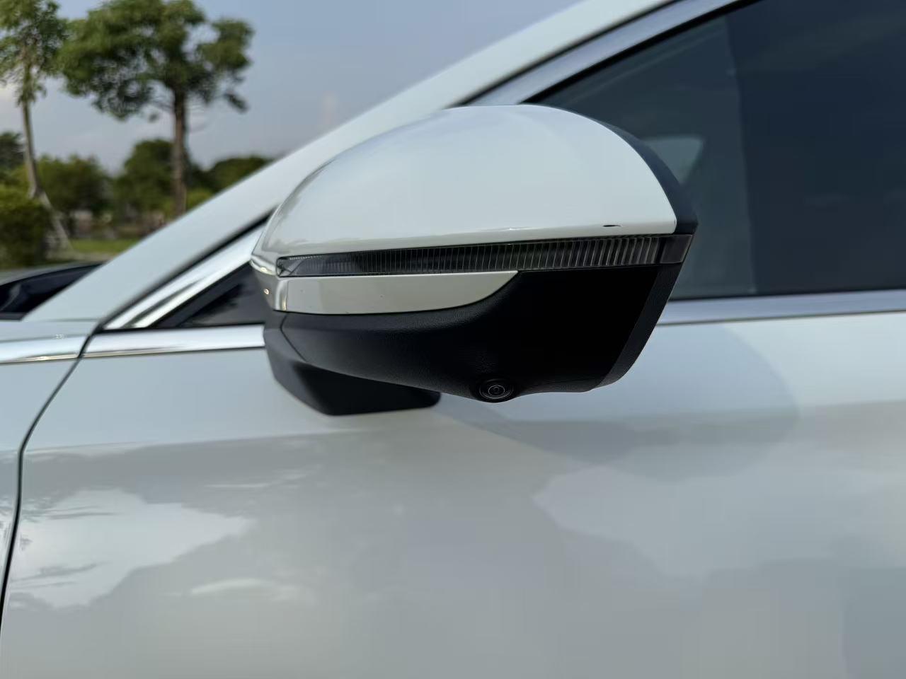 Geely Emgrand 2026 thumb 9