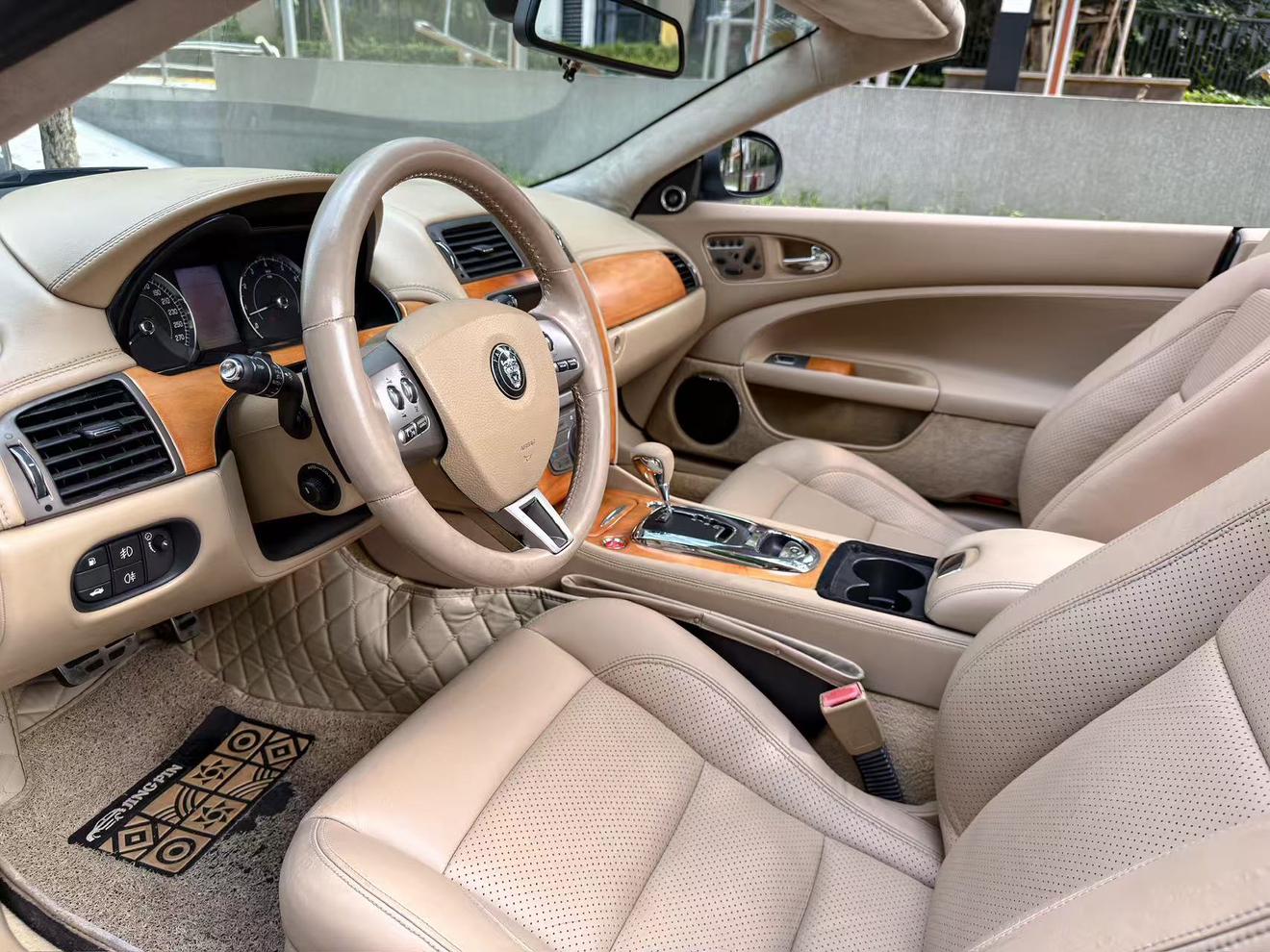 Jaguar XK 2006 thumb 11