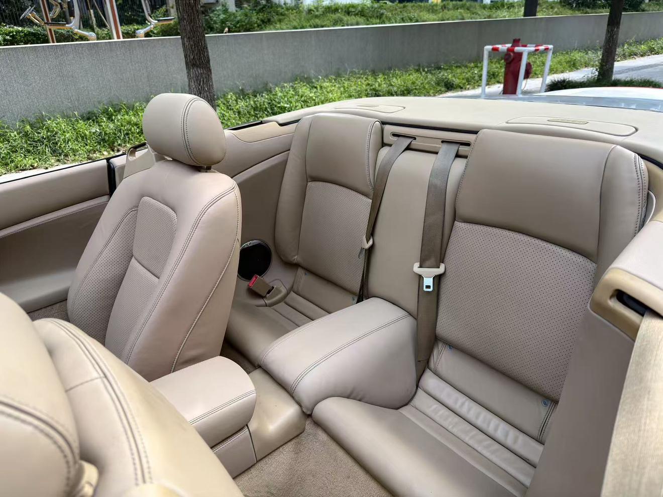 Jaguar XK 2006 thumb 12