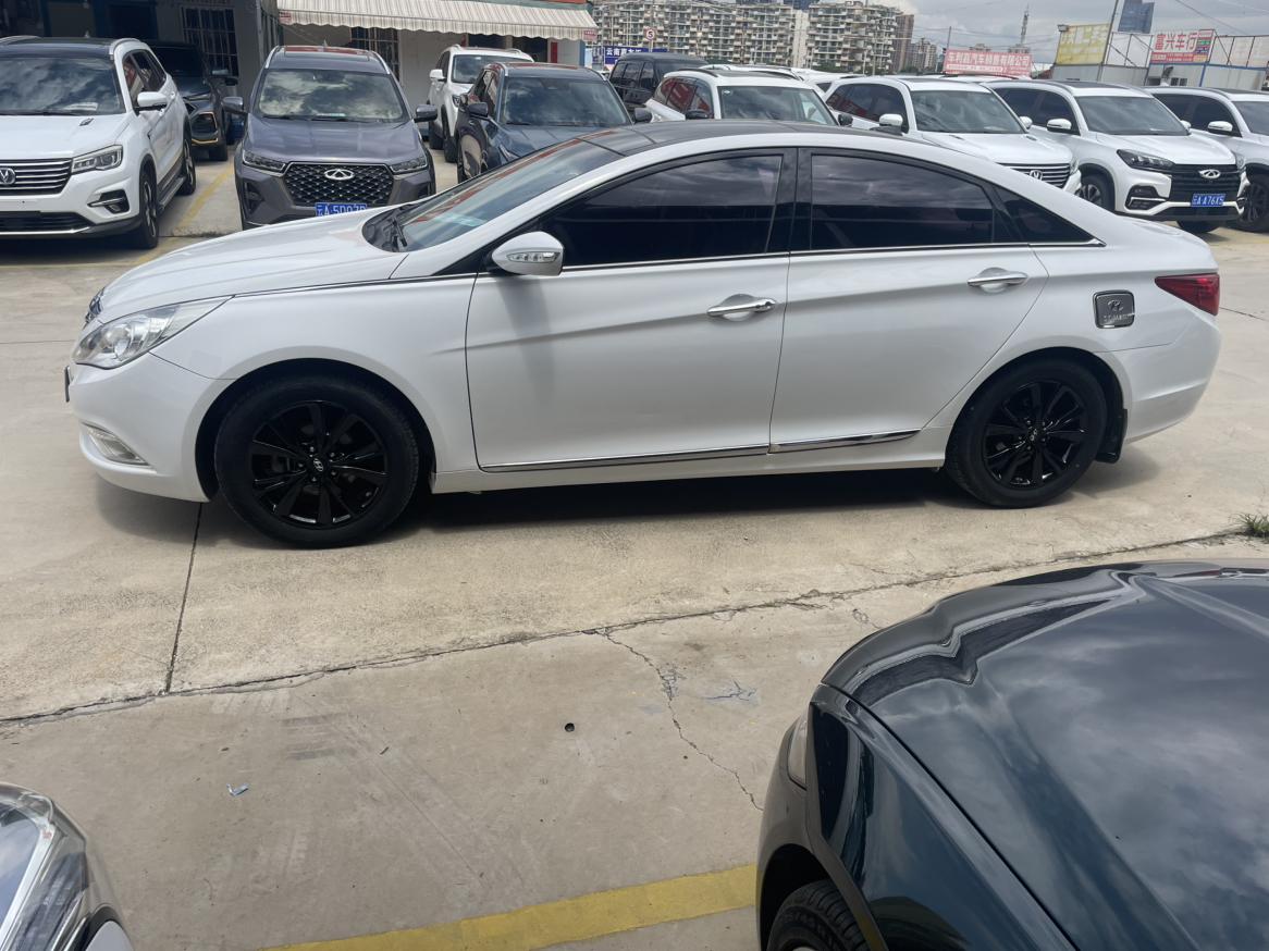 Hyundai Sonata 2015 thumb 2