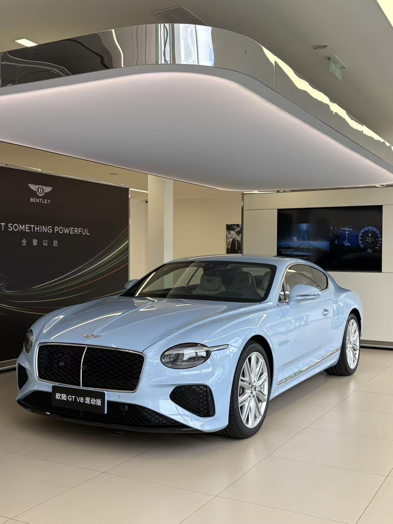 Bentley PHEV 2026 thumb 6