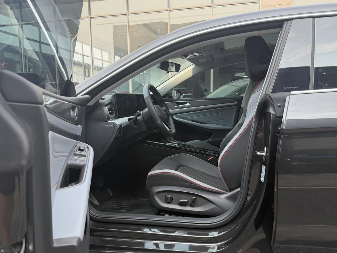 Volkswagen Lamando 2023 thumb 9