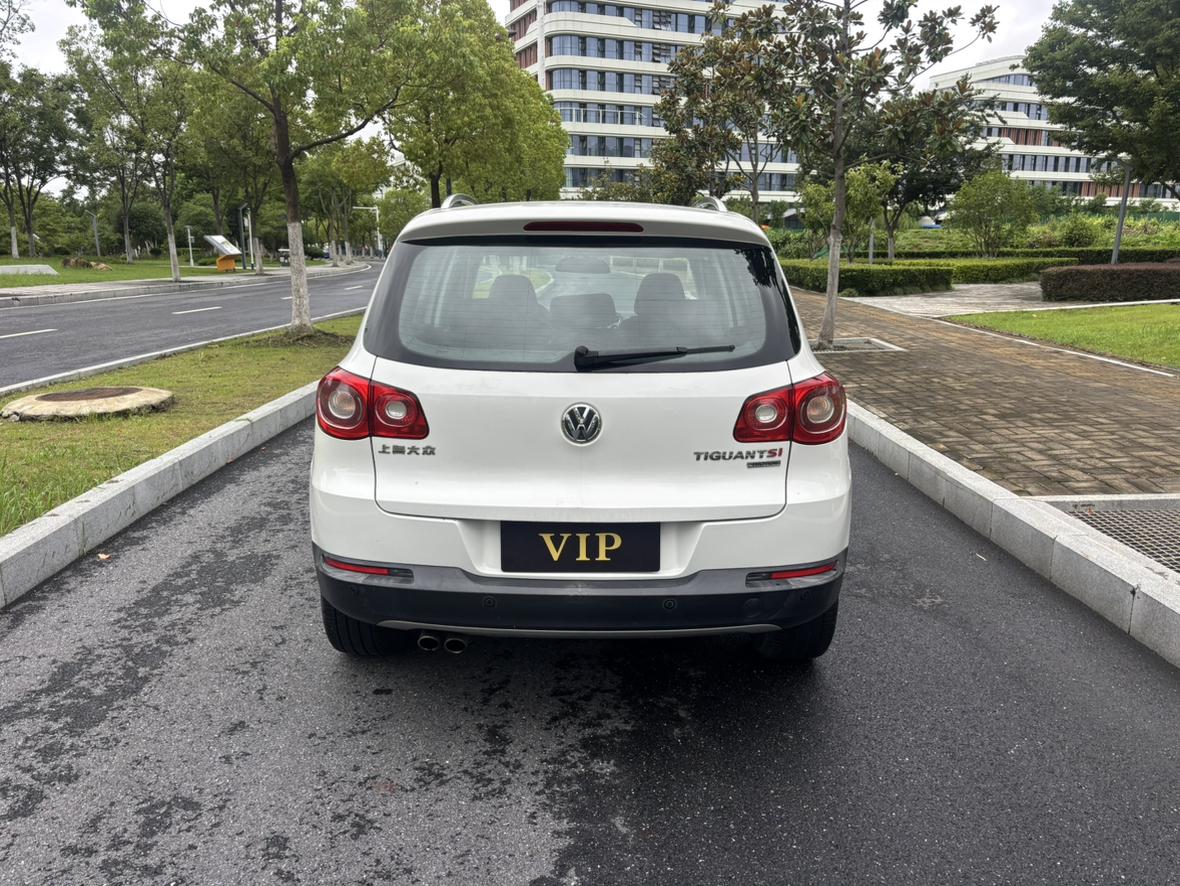 Volkswagen Tiguan 2012 thumb 3