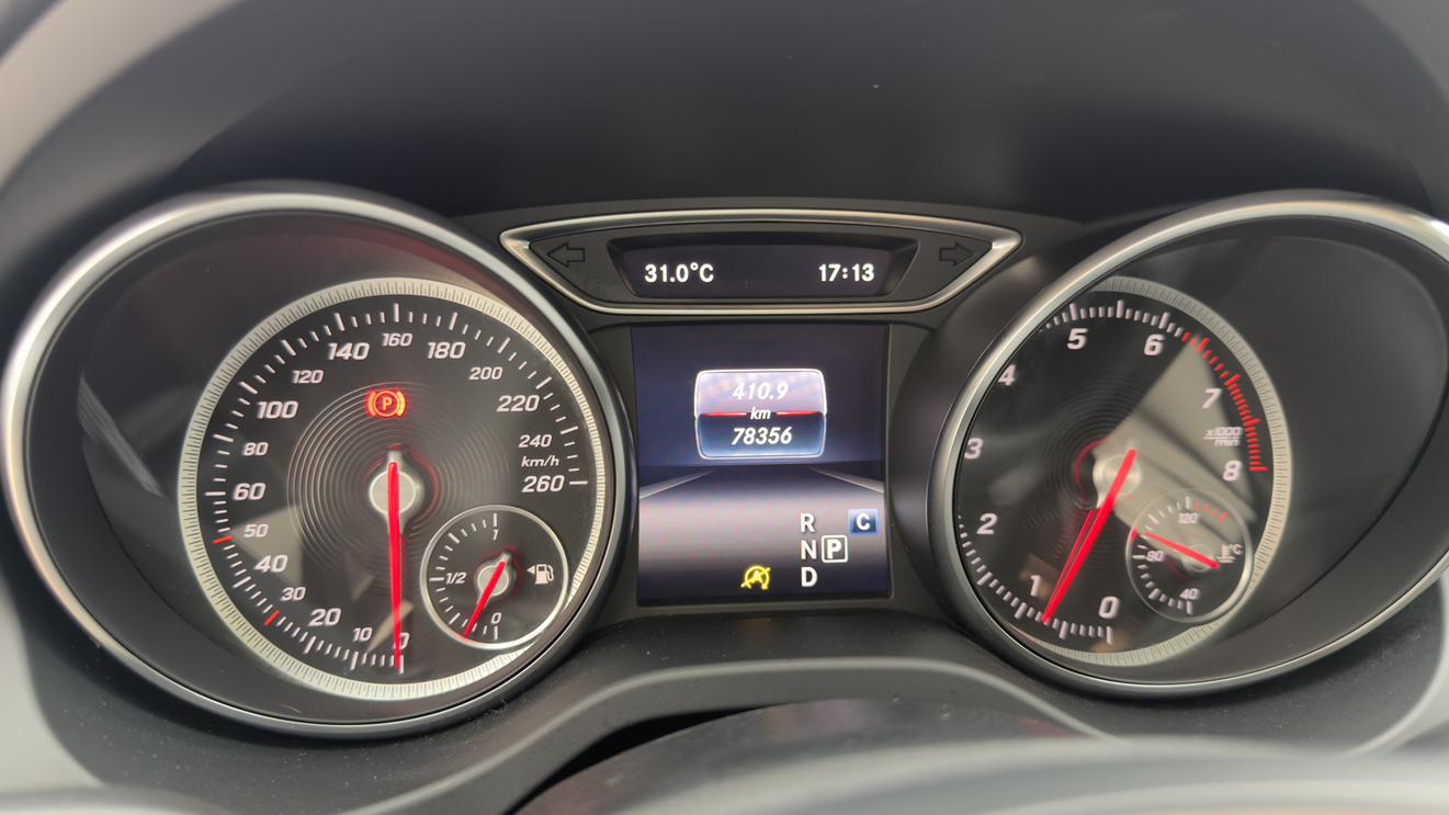 Mercedes-Benz GLA 2018 thumb 4