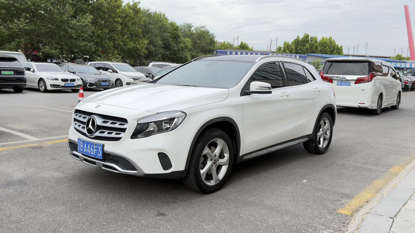 Mercedes-Benz GLA 2018 thumb 8