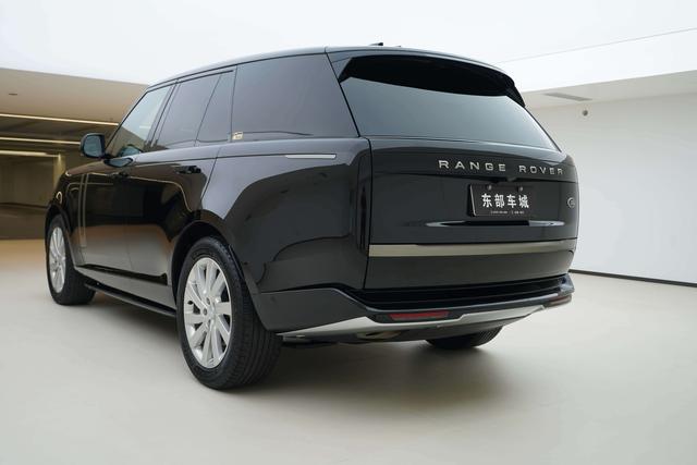 Land Rover Range Rover 2023 thumb 3