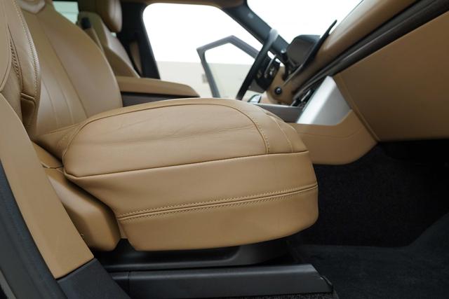 Land Rover Range Rover 2023 thumb 10