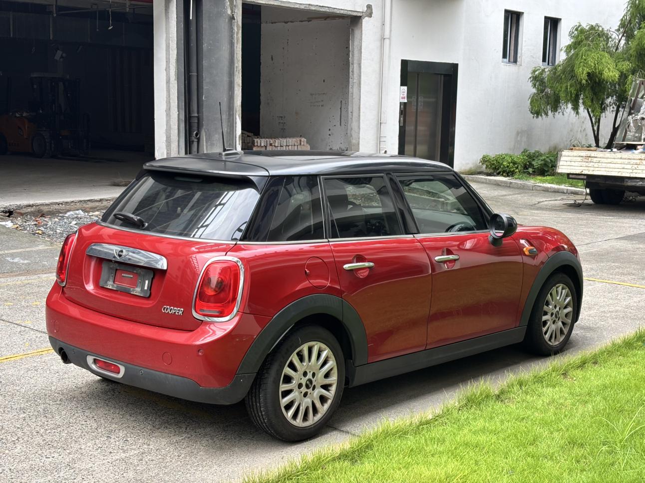 Mini Hatch 2016 thumb 5