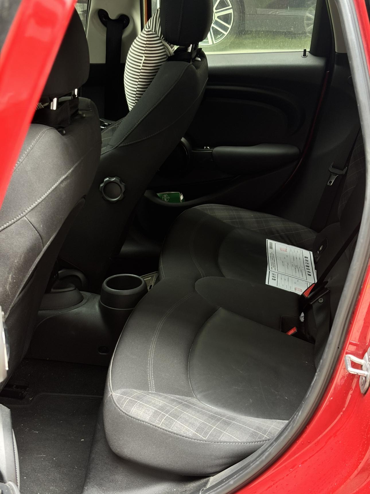 Mini Hatch 2016 thumb 9