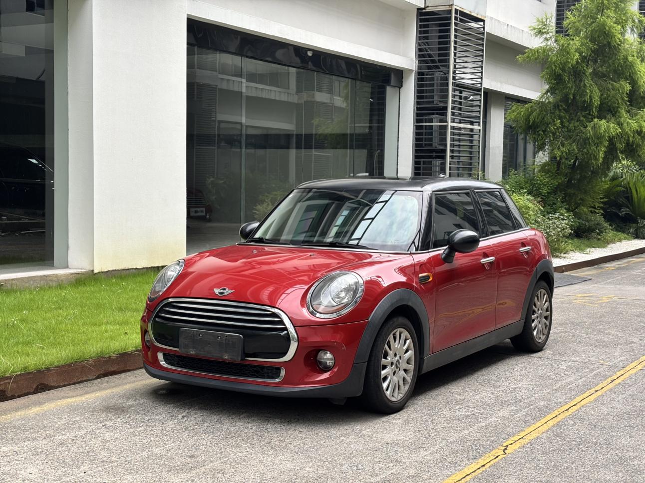 Mini Hatch 2016 thumb 10