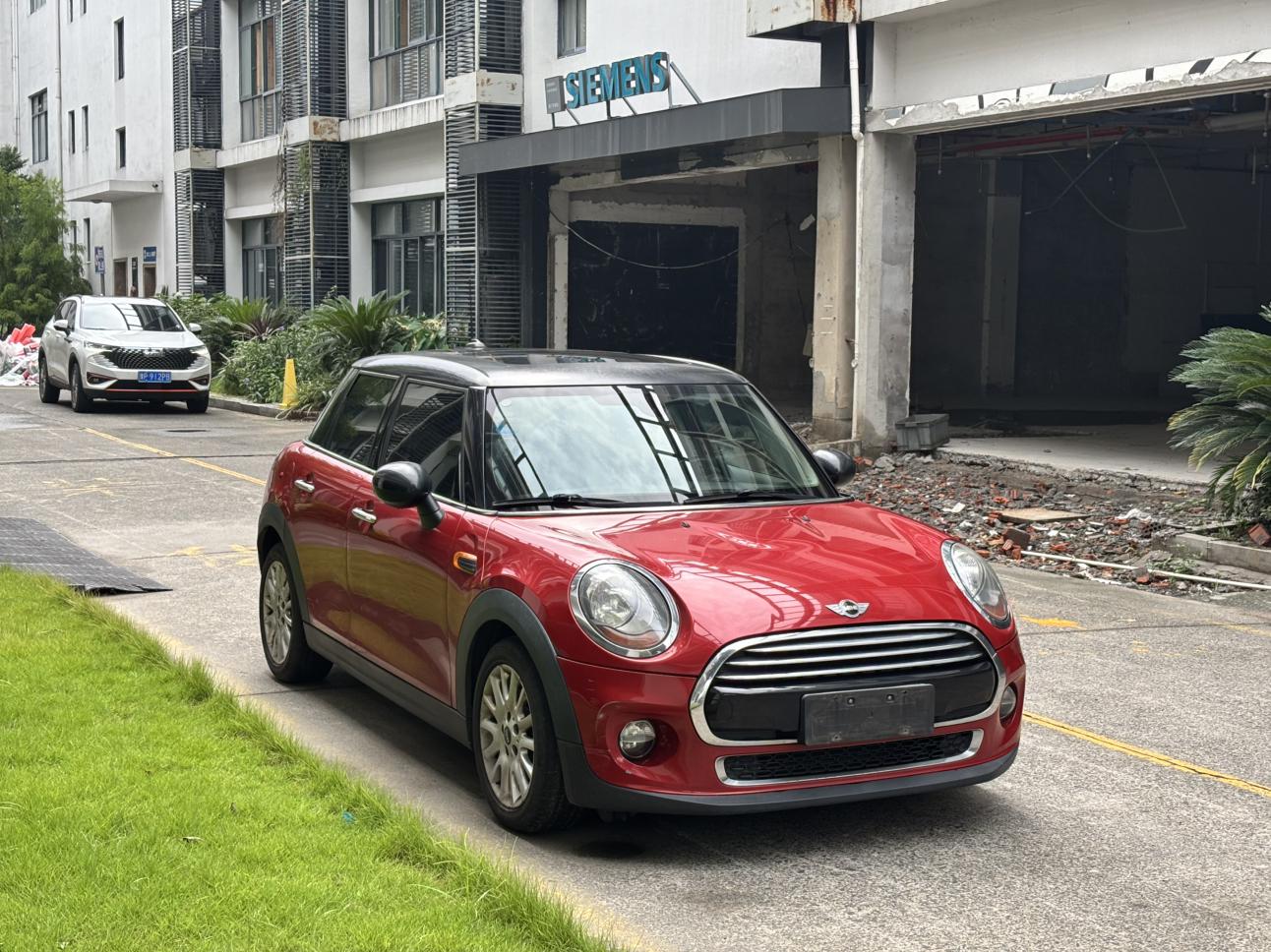 Mini Hatch 2016 thumb 12