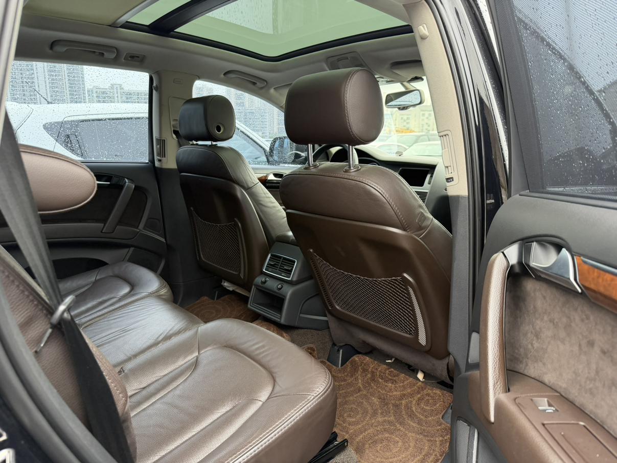 Audi Q7 2013 thumb 7