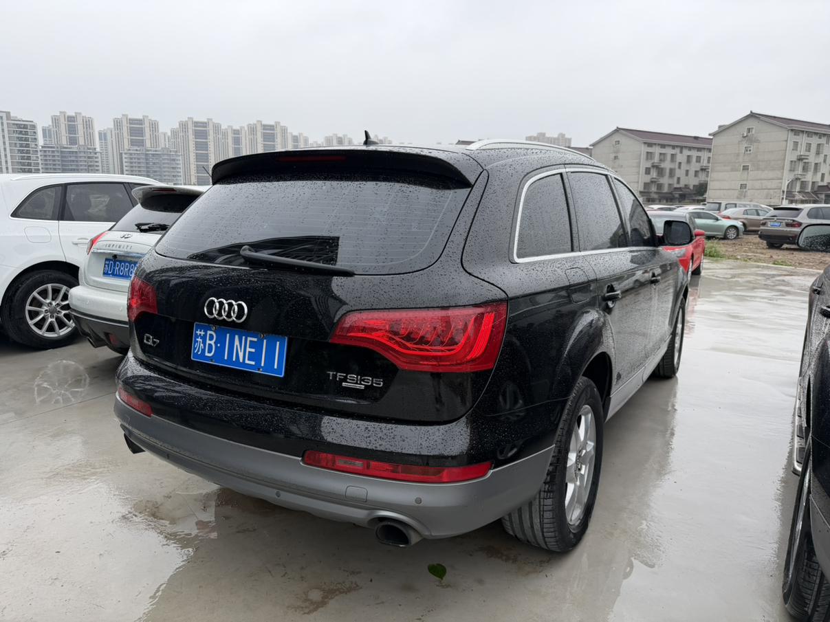 Audi Q7 2013 thumb 11