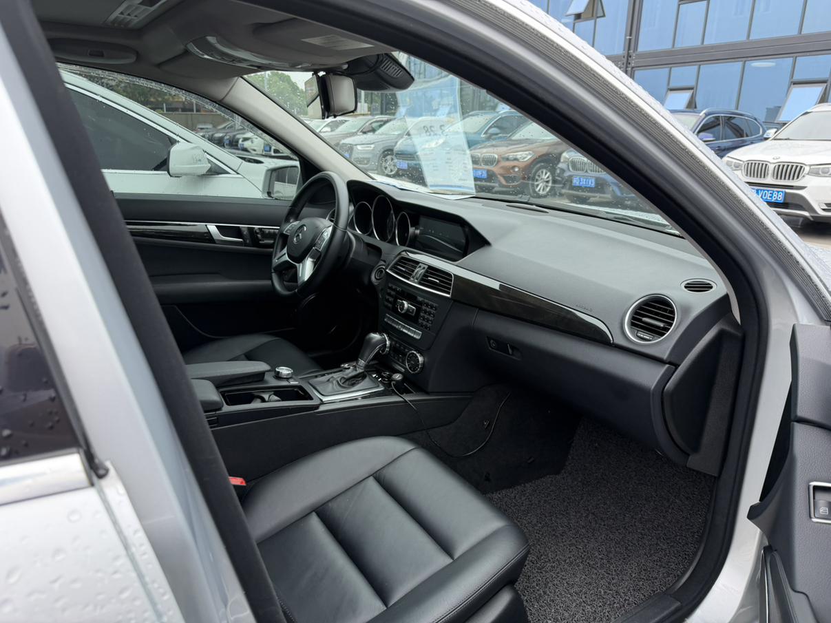 Mercedes-Benz C-Класс 2011 thumb 4