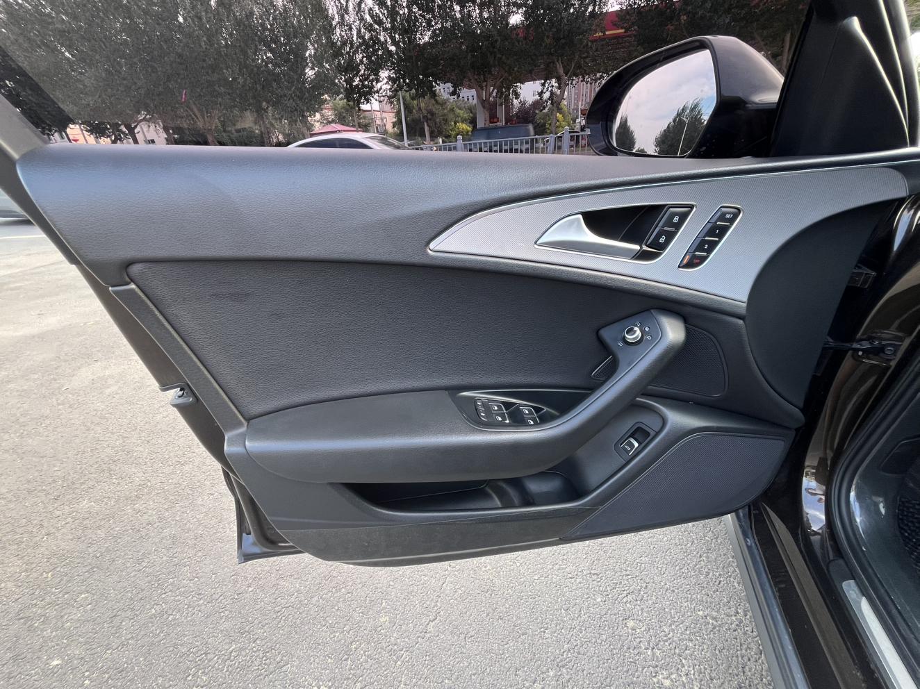 Audi A6 2015 thumb 8