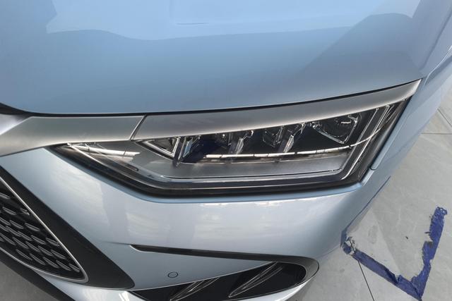 BYD Han 2023 thumb 2