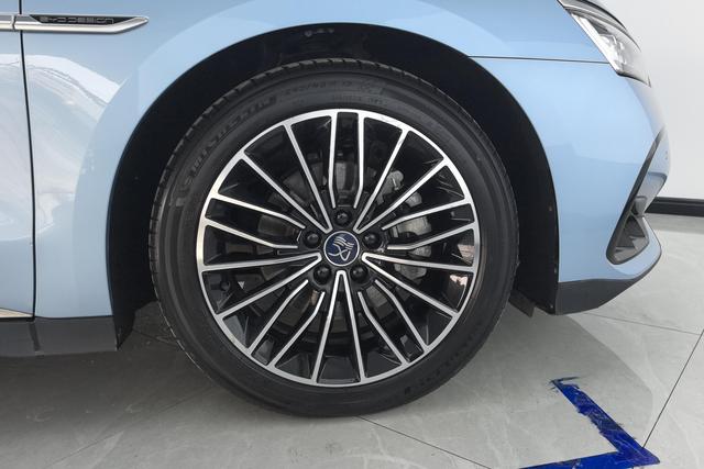 BYD Han 2023 thumb 5