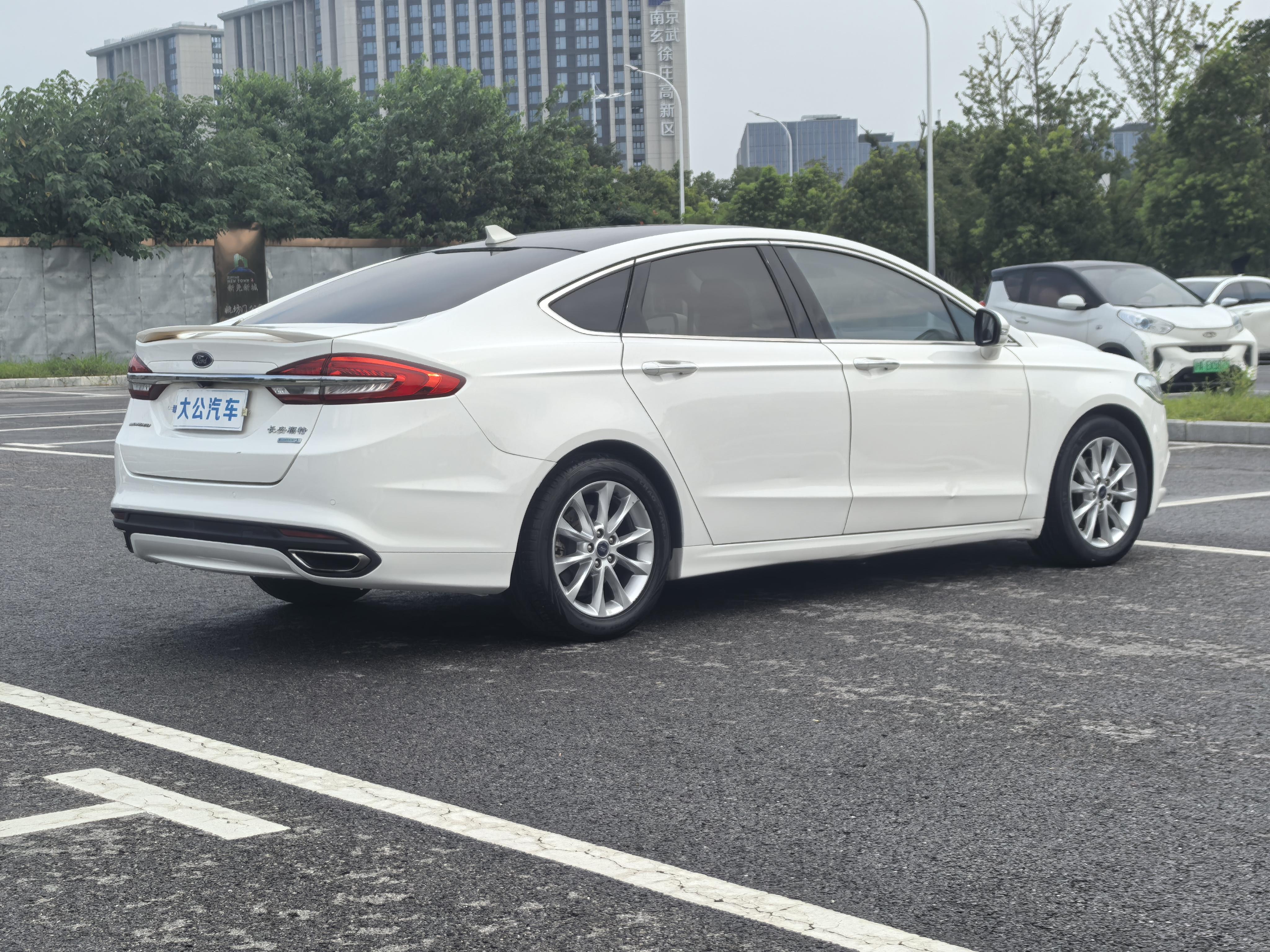 Ford Mondeo 2017 thumb 3