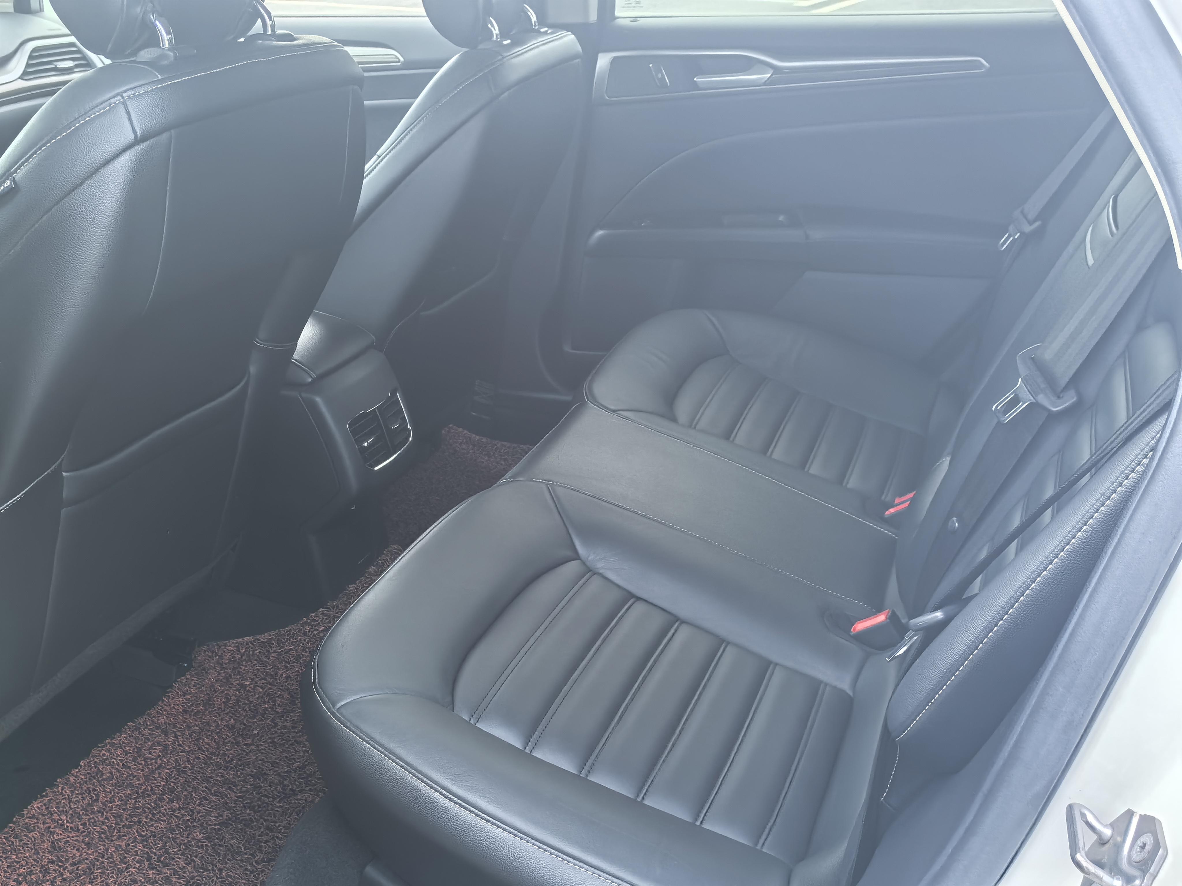 Ford Mondeo 2017 thumb 9