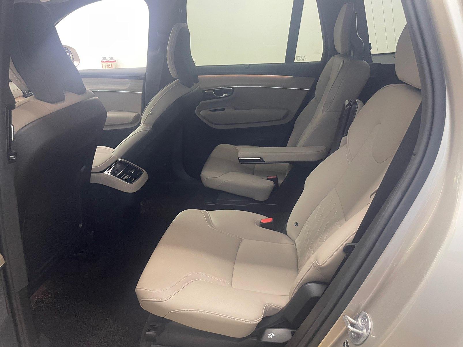 Volvo XC90 2025 thumb 8