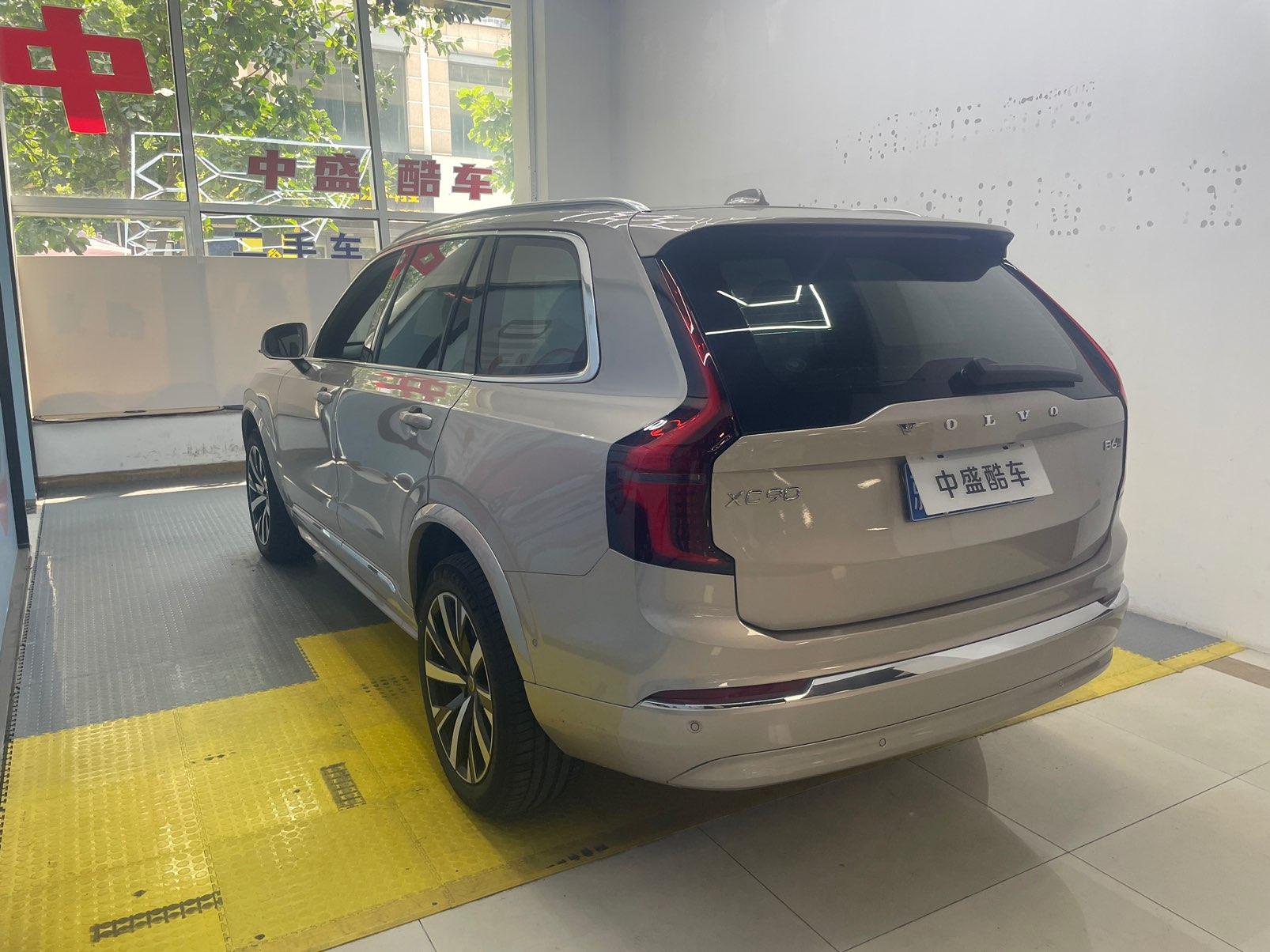 Volvo XC90 2025 thumb 12